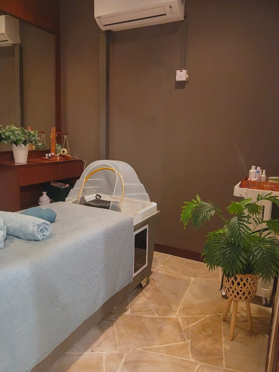 Bilik head spa Zahara Beauty